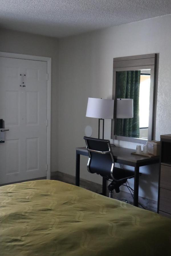 Quality Inn St Augustine Outlet Mall Сент-Огастин Экстерьер фото