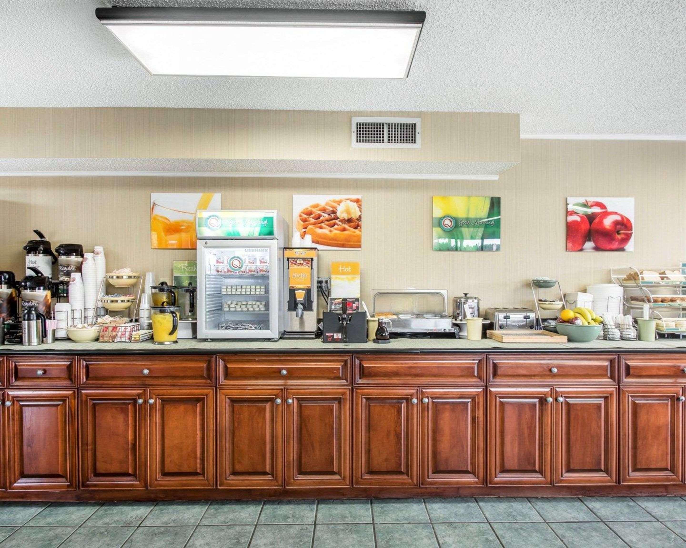 Quality Inn St Augustine Outlet Mall Сент-Огастин Экстерьер фото