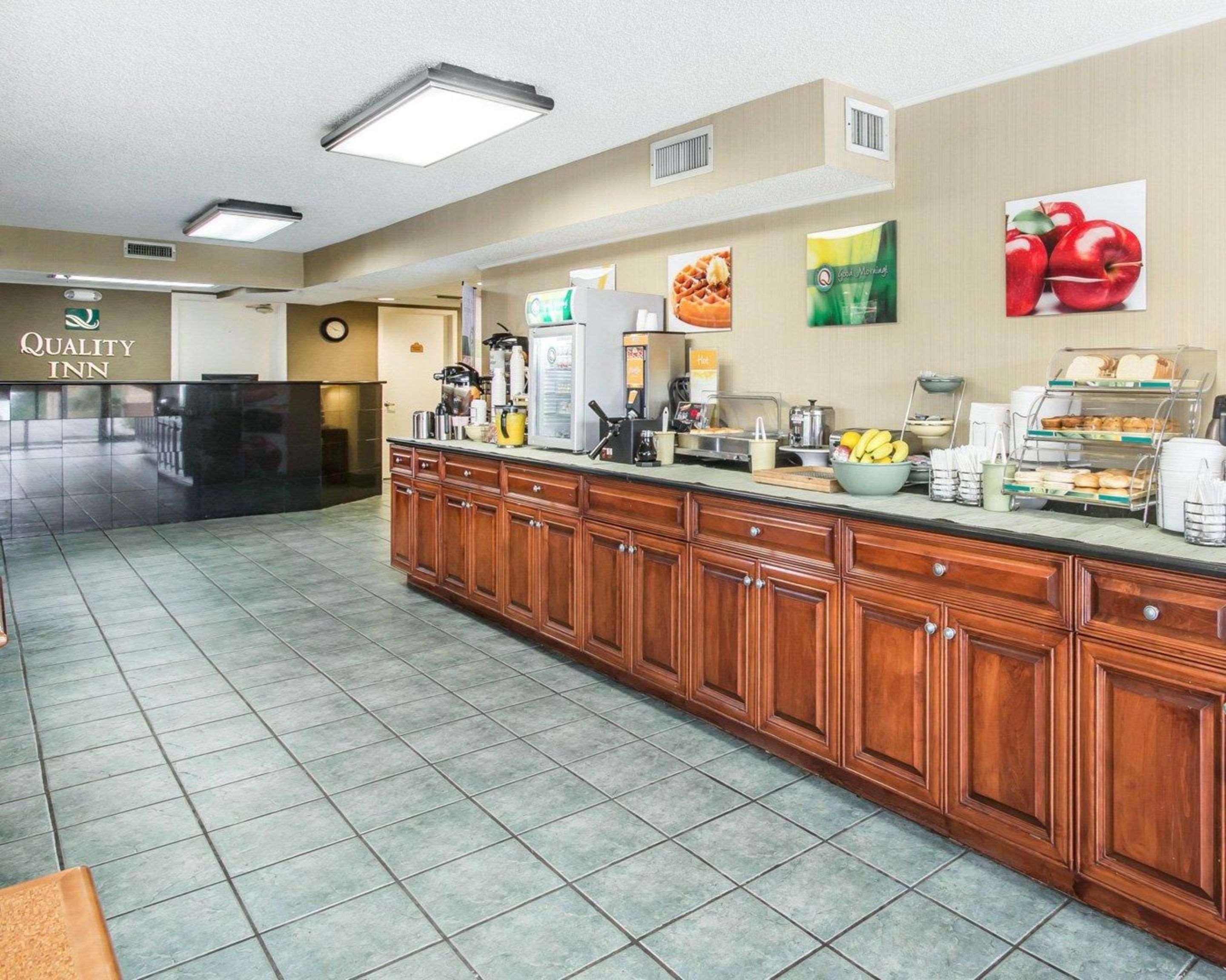 Quality Inn St Augustine Outlet Mall Сент-Огастин Экстерьер фото